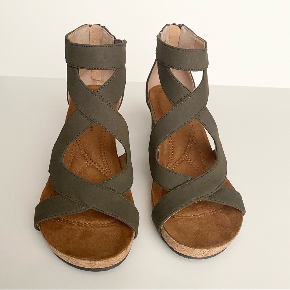 Adrienne Vittadini Trilden Wedge Sandal